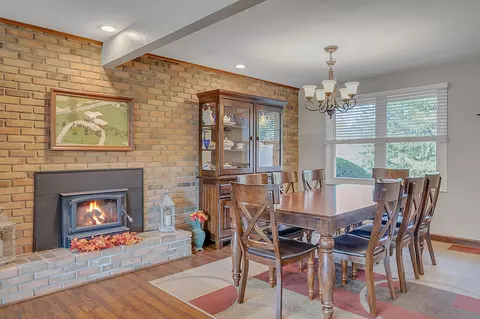 Dining - 1480 Shrine Rd, Springfield, OH 45504 photo 1 of 1