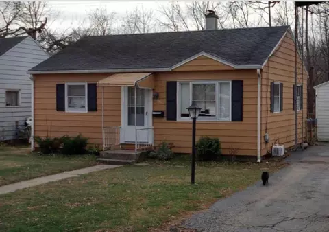 2739 Morton Dr, Springfield, OH 45505