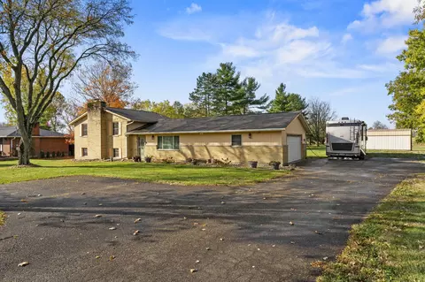3555 Miller Rd, Springfield, OH 45502 photo 2
