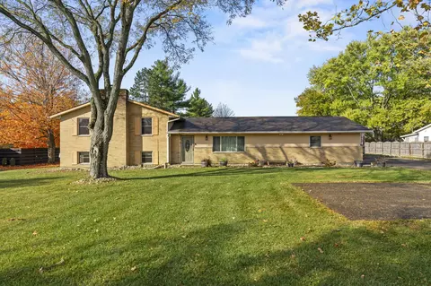 3555 Miller Rd, Springfield, OH 45502