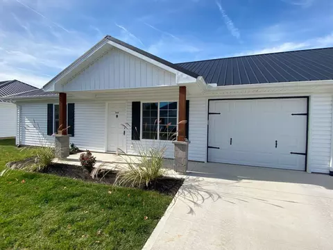 1628 Irene Dr #16, Bellefontaine, OH 43311