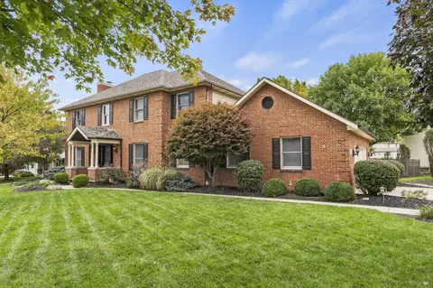 795 Pinehurst Dr, Tipp City, OH 45371