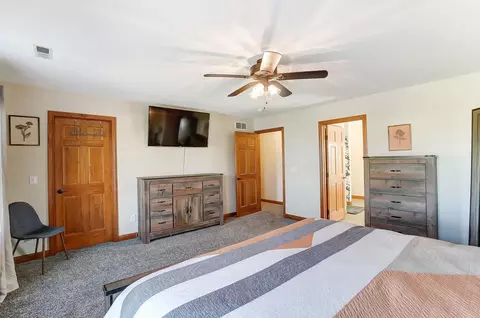 Bedroom - 3931 Pinewood Ave, Springfield, OH 45502 photo 3 of 7
