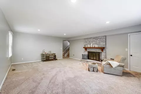 Living - 606 Westchester Park Dr, Springfield, OH 45504 photo 8 of 9