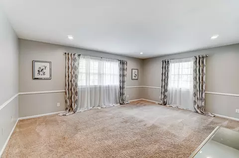 Living - 606 Westchester Park Dr, Springfield, OH 45504 photo 5 of 9