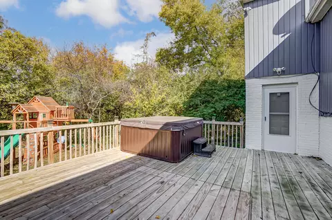 Exterior - 606 Westchester Park Dr, Springfield, OH 45504 photo 13 of 22