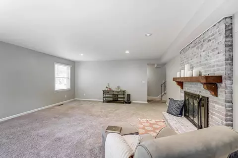 Living - 606 Westchester Park Dr, Springfield, OH 45504 photo 9 of 9