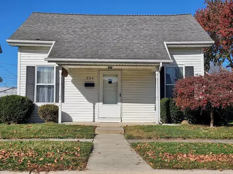 724 Oliver St, Saint Marys, OH 45885