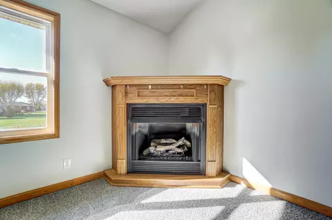 Living - 281 Dorman Dr, Sidney, OH 45365 photo 7 of 8