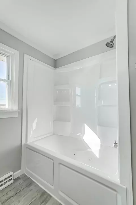 Bath - 281 Dorman Dr, Sidney, OH 45365 photo 3 of 5