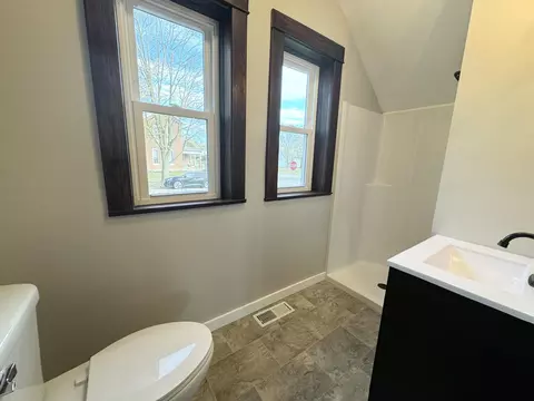 229 E Wayne St, Celina, OH 45822 photo 13