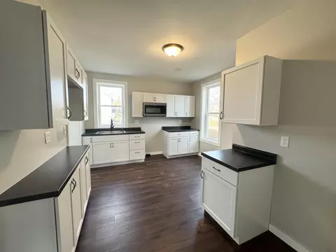 229 E Wayne St, Celina, OH 45822 photo 6
