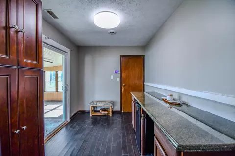 Entry Way - 1212 Stephens Rd, Sidney, OH 45365 photo 3 of 4