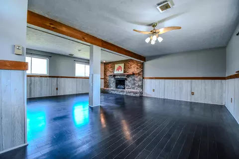 Living - 1212 Stephens Rd, Sidney, OH 45365 photo 5 of 8