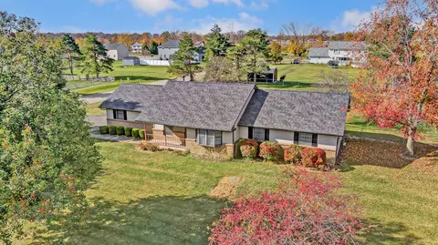 2655 Deer Run Rd, Springfield, OH 45504