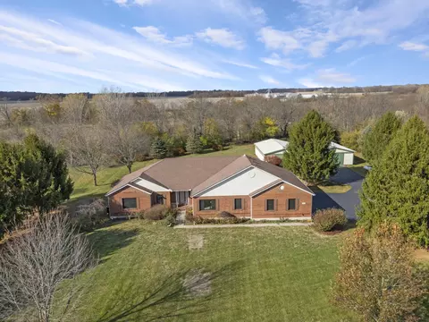 1568 S River Rd, Yellow Springs, OH 45387