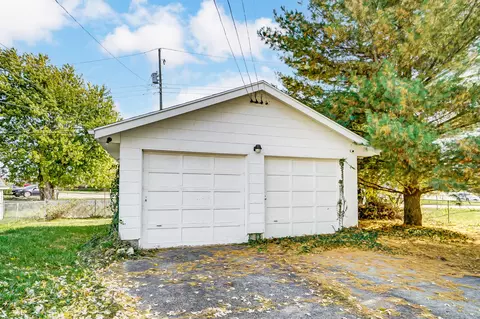2125 Maiden Ln, Springfield, OH 45504 photo 32