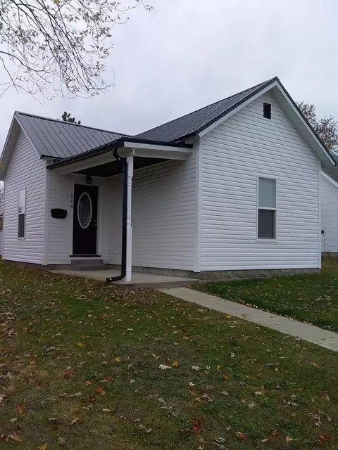 506 Oil St, Saint Marys, OH 45885