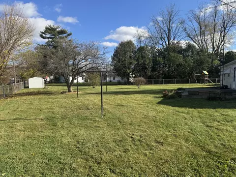 Exterior - 2032 Gridley Ct, Springfield, OH 45505 photo 9 of 9