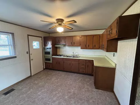 Kitchen - 2032 Gridley Ct, Springfield, OH 45505 photo 3 of 3