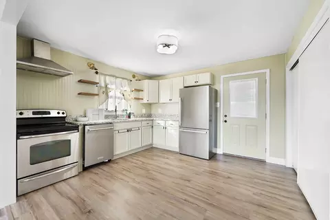 Kitchen - 2532 Dowden Ln, Dayton, OH 45420 photo 1 of 2