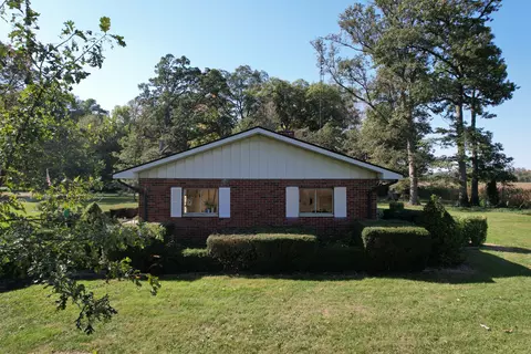 Exterior - 1000 Baker Dr, Celina, OH 45822 photo 5 of 21
