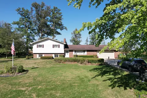 Exterior - 1000 Baker Dr, Celina, OH 45822 photo 2 of 21