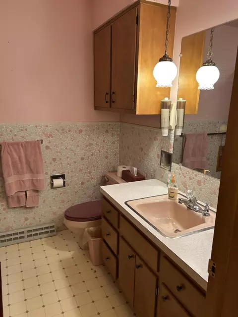Bath - 1000 Baker Dr, Celina, OH 45822 photo 1 of 5