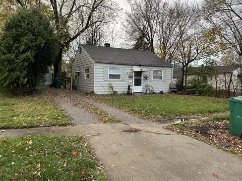 517 Reading Dr, Springfield, OH 45505