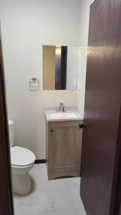 Bath - 616 N Mill St, Celina, OH 45822 photo 3 of 3