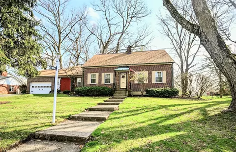 407 N Broadmoor Blvd, Springfield, OH 45504