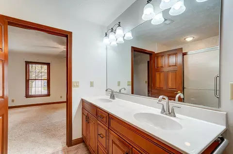 1874 Willow Lakes Dr, Springfield, OH 45502 photo 22