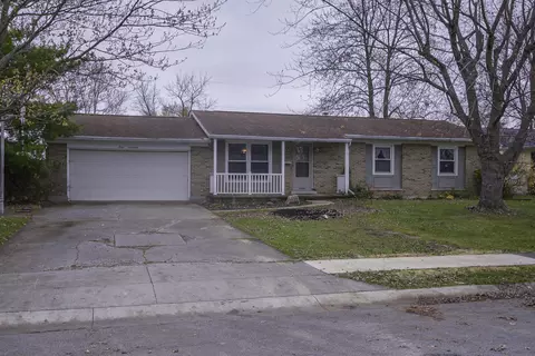 317 Cole Dr, Wapakoneta, OH 45895