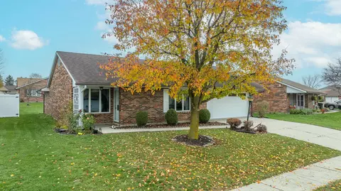 1308 Keller Dr, Troy, OH 45373
