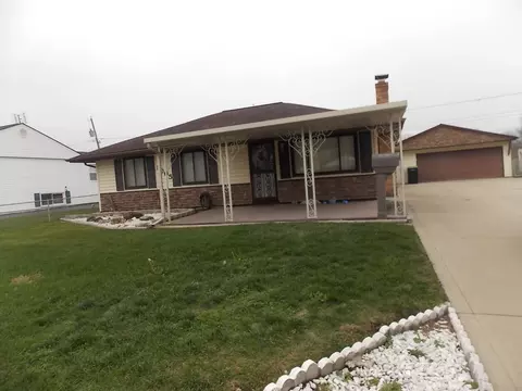 1005 Weinland St, New Carlisle, OH 45344