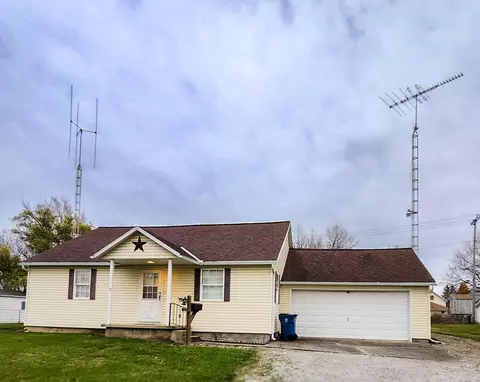 304 S High St, Kenton, OH 43326