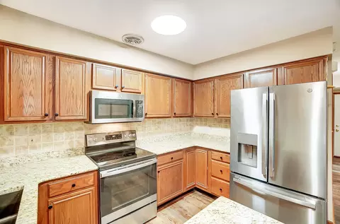 868 Trent Close, Springfield, OH 45503 photo 13