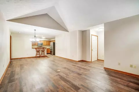 868 Trent Close, Springfield, OH 45503 photo 7