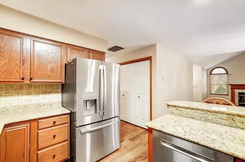 868 Trent Close, Springfield, OH 45503 photo 12
