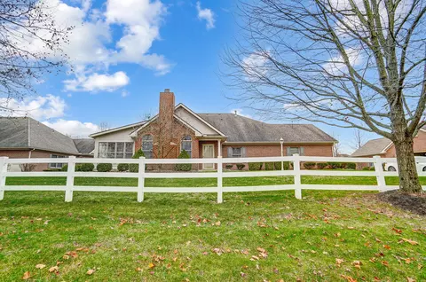 868 Trent Close, Springfield, OH 45503 photo 3