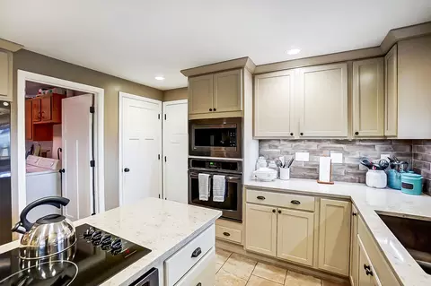 5021 Old Clifton Rd, Springfield, OH 45502 photo 18