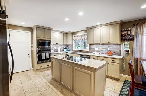 5021 Old Clifton Rd, Springfield, OH 45502 photo 16