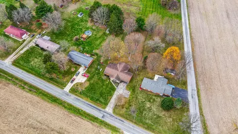 5021 Old Clifton Rd, Springfield, OH 45502 photo 4