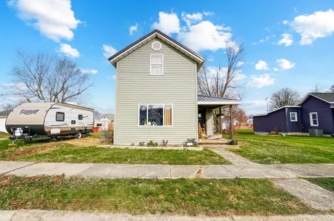 406 Davis St, Jackson Center, OH 45334