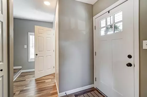 Entry Way - 4040 Upper Valley Pike, Springfield, OH 45502 photo 1 of 5