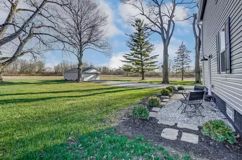 Exterior - 4040 Upper Valley Pike, Springfield, OH 45502 photo 8 of 14