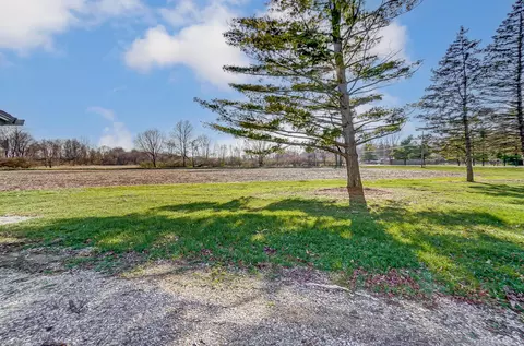 Exterior - 4040 Upper Valley Pike, Springfield, OH 45502 photo 11 of 14