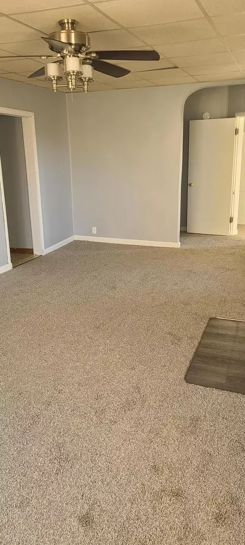 320 S Walnut St, Celina, OH 45822 photo 4