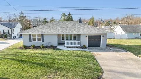 208 Blair Ave, Bellefontaine, OH 43311