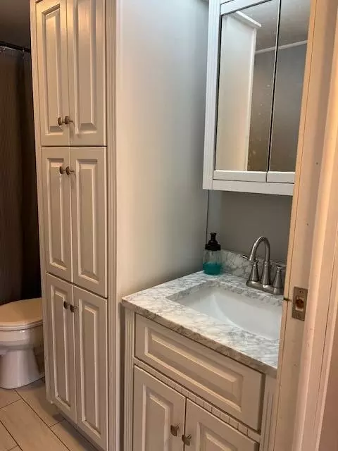 Bath - 410 E High St, Cridersville, OH 45806 photo 4 of 4